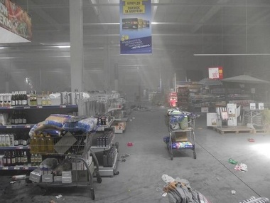 В Донецке боевики ограбили гипермаркет "Метро"