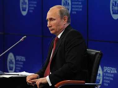 Путин наградил орденами мужества журналистов LifeNews, подозреваемых Украиной в терроризме