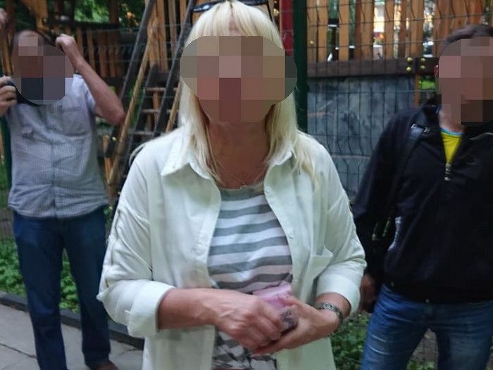 Во Львове СБУ задержала сотрудницу Центра предоставления услуг участникам боевых действий, вымогавшую деньги с бойца АТО