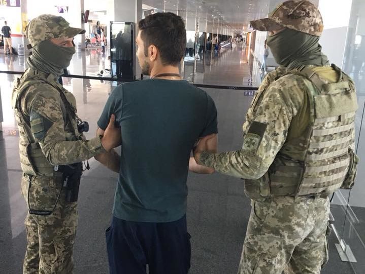 В аэропорту Борисполь задержали гражданина Ирана, который назвал себя террористом