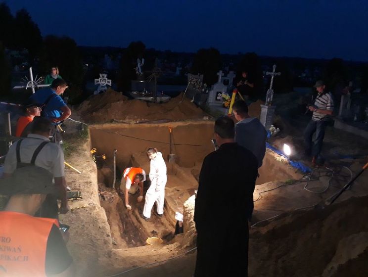 Институт нацпамяти Польши: Исследования не дали оснований полагать, что на месте памятника в Грушовичах были могилы воинов УПА