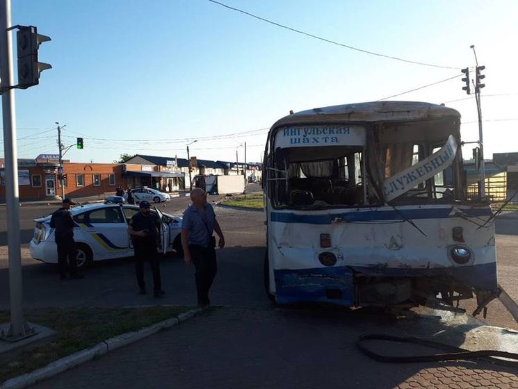 В Кировоградской области произошло ДТП с участием автобуса с горняками