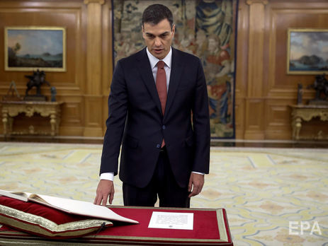 Социалист Санчес принес присягу премьер-министра Испании. Фоторепортаж