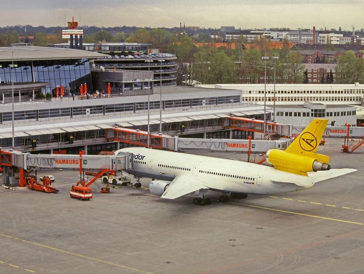Аэропорт немецкого Гамбурга закрыли из-за проблем с электропитанием