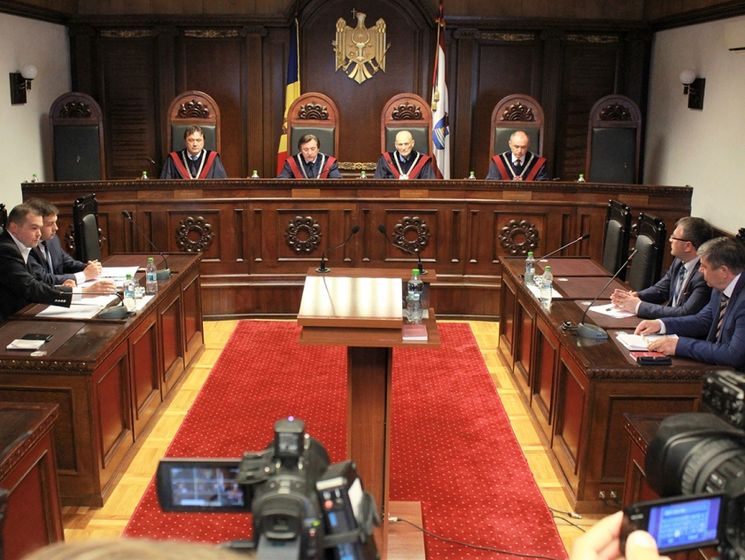 Конституционный суд Молдовы лишил русский язык статуса языка межнационального общения
