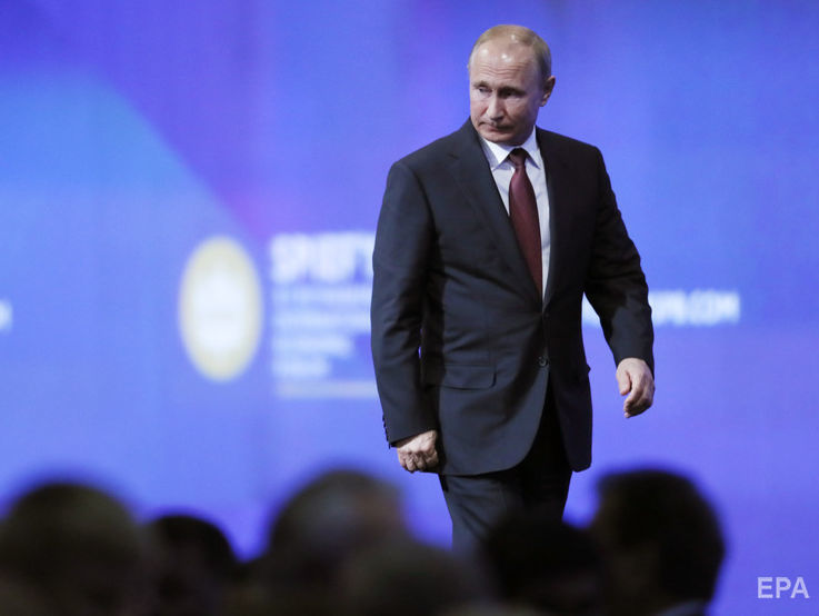 Путин назвал "абсолютно не соответствующими действительности" утверждения, что он превратил Россию в авторитарное государство