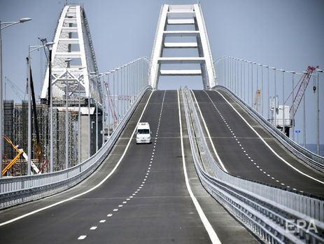 Крымский мост позволяет РФ быстро увеличивать военный контингент в Крыму &ndash; Турчинов