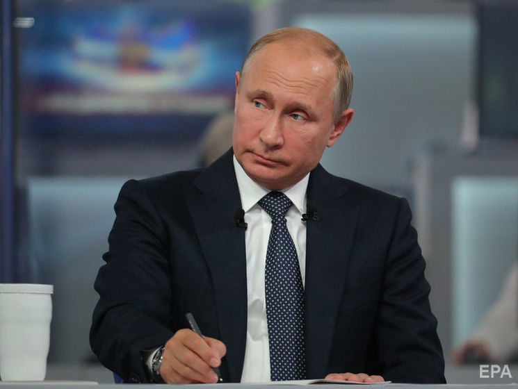 ﻿Путін заявив, що США "пиляють сук, на якому сидять", обмежуючи розрахунки в доларах для російського бізнесу