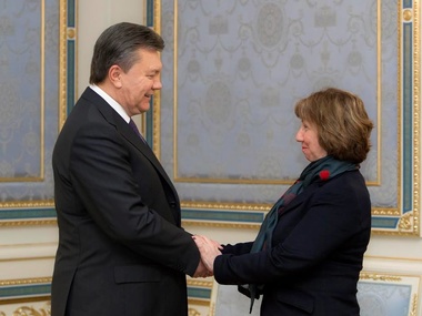 Янукович заявил Эштон, что намерен подписать соглашение с ЕС