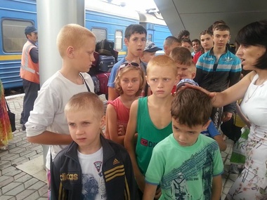 Дети из Славянска до крымского "Артека" не доехали, их поселили в Форосе