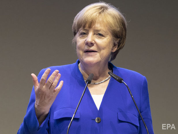 ﻿Меркель заявила, що повернення РФ до "Великої вісімки" може відбутися тільки після прогресу щодо ситуації в Україні