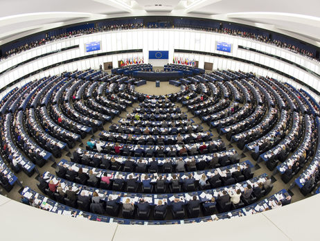 527 евродепутатов проголосовали за выделение транша