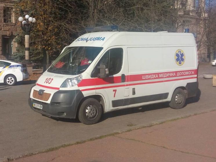 ﻿У Києві дерево, що впало, вбило жінку – ЗМІ