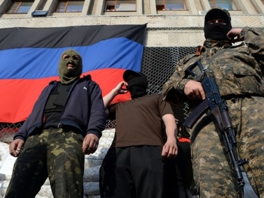 СМИ: На Донбассе террористы похитили свыше 200 человек