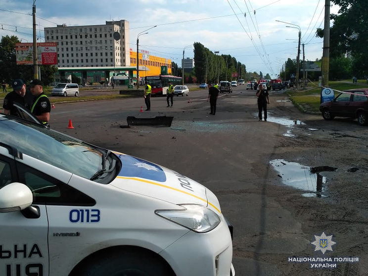 По факту взрыва автомобиля местного бизнесмена в Черкассах полиция открыла уголовное производство