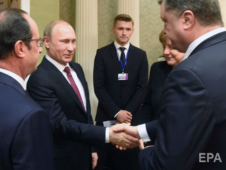 Путин и Порошенко (пожимают руки) дважды за последние две недели обсуждали политзаключенных