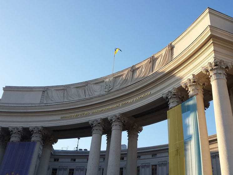 МИД Украины направил срочную ноту РФ из-за недопуска Денисовой к украинским политзаключенным
