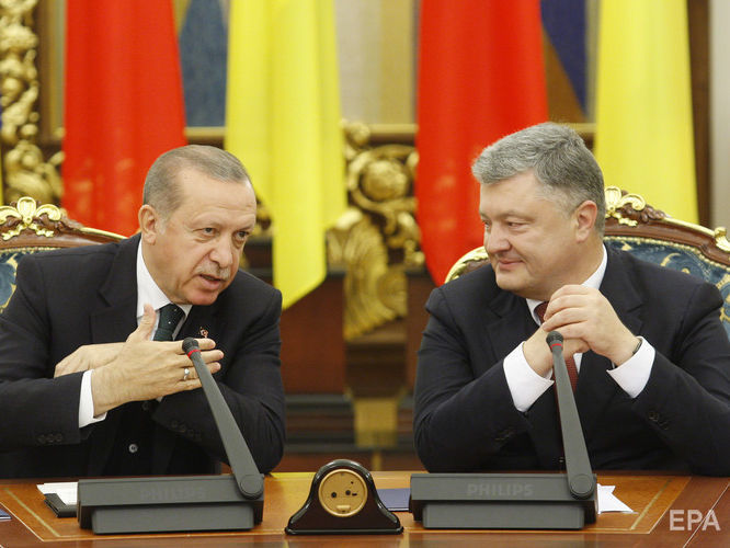 Порошенко по телефону поздравил Эрдогана с победой на выборах и обсудил с ним вопросы сотрудничества Украины и Турции