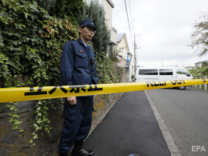 В Японии мужчина убил полицейского и открыл стрельбу из его оружия