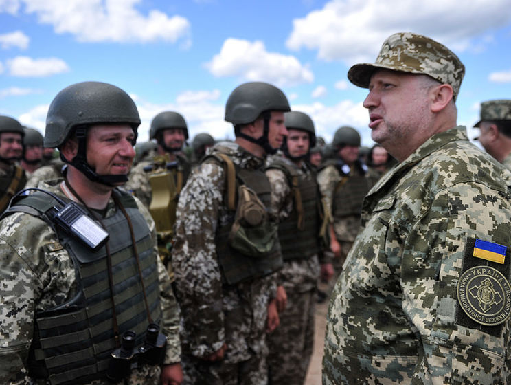 Турчинов заявил, что благодаря системе территориальной обороны украинские города преобразуются в неприступные крепости