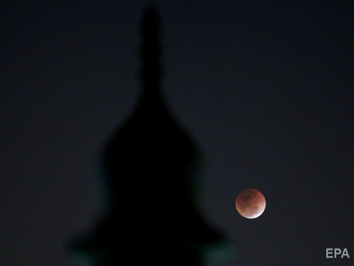 ﻿У липні можна буде спостерігати найдовше у XXI столітті місячне затемнення