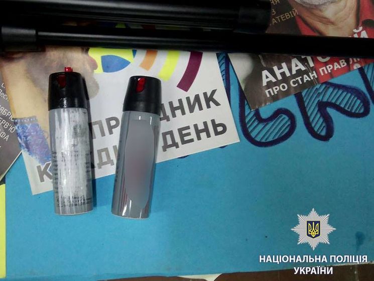 В Харькове неизвестные в противогазах напали на офис ЛГБТ-сообщества, на месте изъяли корпус гранаты – полиция