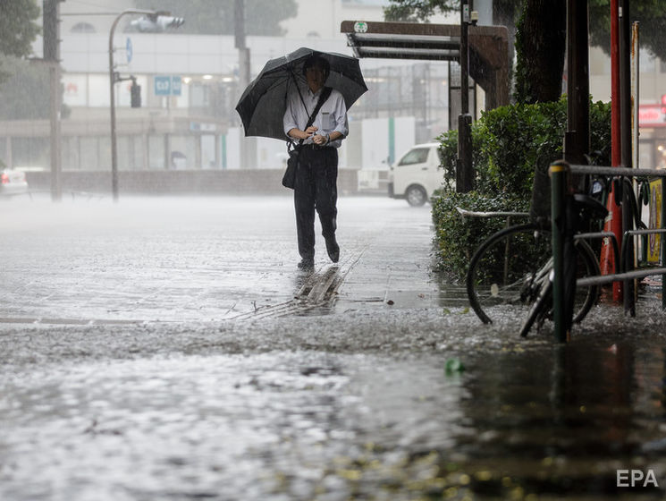 ﻿В Японії через сильні зливи евакуювали 170 тисяч людей