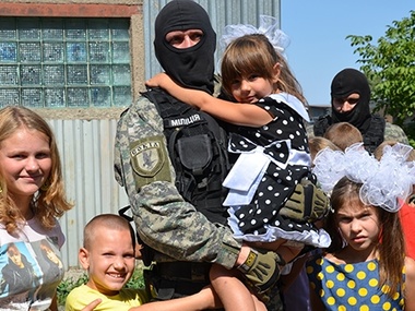 Из Луганска со второй попытки эвакуировали 500 детей-сирот