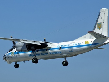 Тымчук: Борт сбитого под Славянском самолета успели покинуть три члена экипажа, один из них погиб