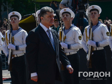 Торжественная церемония инаугурации Порошенко на Софиевской площади. Фоторепортаж