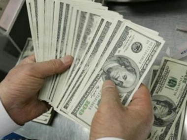 Межбанк: Доллар вырос до 11,83 грн