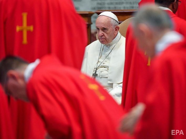 Ватикан заявил, что девственность не обязательна для посвящения женщин-католичек в "Христовых невест"