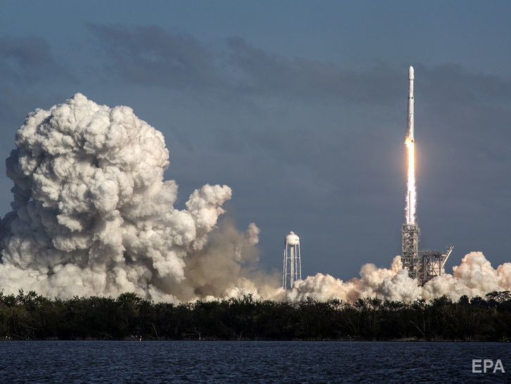 ﻿SpaceX запустила ракету Falcon 9 із канадським супутником