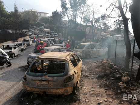 В Греции объявили трехдневный траур по жертвам лесных пожаров