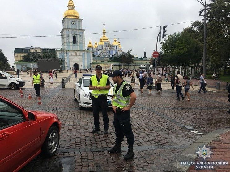 Праздничные мероприятия по случаю 1030-летия крещения Киевской Руси-Украины проходят спокойно – полиция