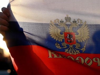 Опрос: 40% россиян считают, что РФ должна ввести войска в Украину