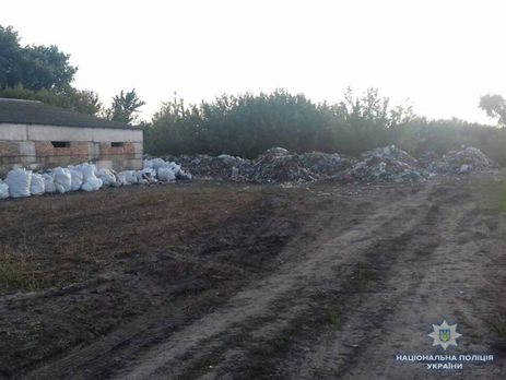 В Кировоградской области обнаружены два грузовика с мусором из Львова – местные власти