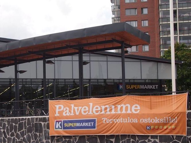 ﻿Спека у Європі. У Фінляндії мережа супермаркетів пропонує клієнтам переночувати в магазинах