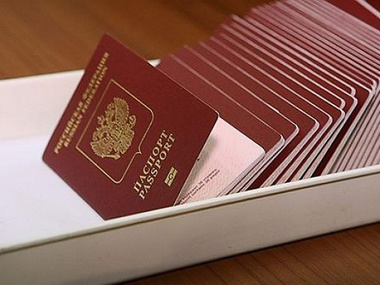СМИ: В паспорте погибшего журналиста "Первого канала" не было отметки о легальном пересечении границы