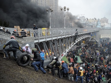 Следственная комиссия: Расстрел митингующих на Майдане организовала преступная группа во главе с Януковичем