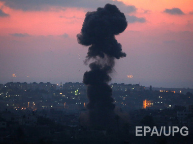 Израиль нанес более сотни авиаударов по сектору Газа