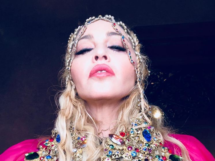 Мадонна надела платье в восточном стиле для празднования юбилея