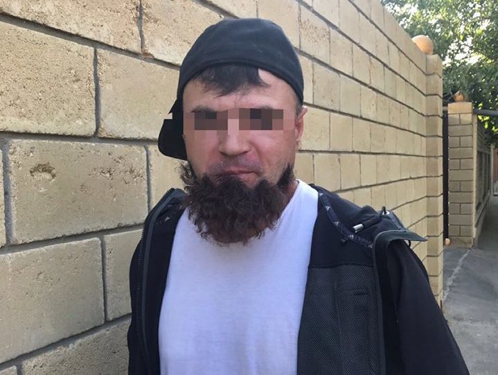 Правоохранители в Одессе задержали киллера, которого выдала отклеившаяся "борода" &ndash; Аброськин