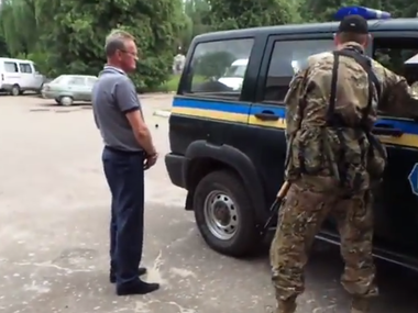 МВД подозревает задержанного секретаря Славянского горсовета в создании незаконных вооруженных формирований