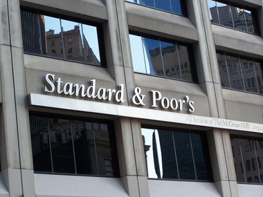 Standard&Poor's повысило кредитный рейтинг ряда городов Украины с "негативного" до "стабильного"