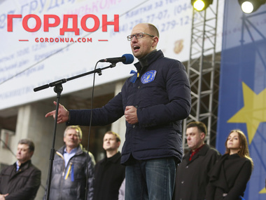 Оппозиция призвала украинцев выйти в воскресенье на Вече и ответить Пшонке