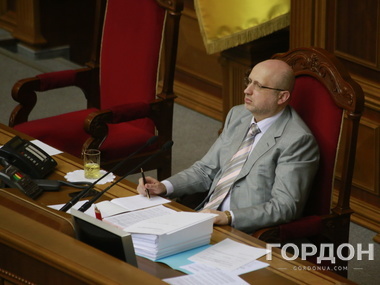 Турчинов: Изменения в госбюджет-2014 и Налоговый кодекс Рада рассмотрит после 16.00