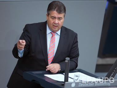 Вице-канцлер Германии: Санкции против РФ должны ударить по олигархам