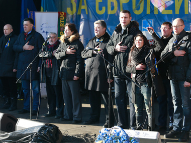 Оппозиция призвала провластных политиков отпраздновать Новый год на Майдане