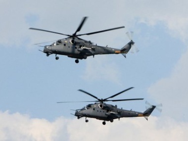 СНБО: Два российских военных вертолета залетели на 3 км вглубь Украины